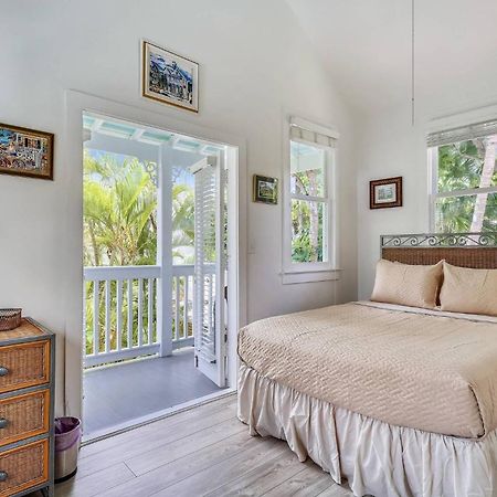 Land Of Love By Avantstay Pets Allowed Shared Pool Great Location Month Long Stays Only 基韋斯特 外观 照片